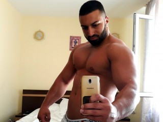 CarlosMuscle22